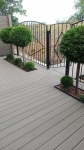Благоустройство зоны отдыха возле дома из террасной доски ДПК Good Cover Стандарт